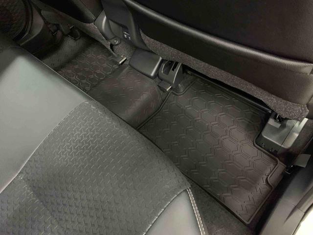 ロッキープレミアムG 2WD雹害車 キーフリー バックカメラ 電動パーキングブレーキ 運転席助手席シートヒーター LEDヘッドライト オートライト アイドリングストップ スマートアシスト(群馬県)の中古車