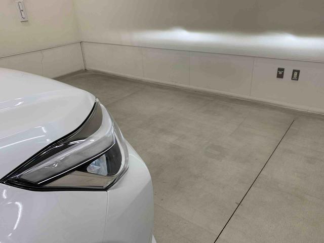 ロッキープレミアムG 2WD雹害車 キーフリー バックカメラ 電動パーキングブレーキ 運転席助手席シートヒーター LEDヘッドライト オートライト アイドリングストップ スマートアシスト(群馬県)の中古車