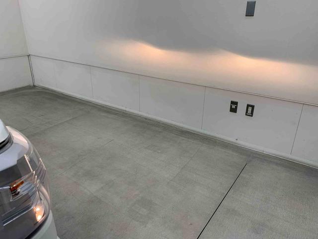 ハイゼットトラックスタンダード 4WDオートライト・オートマチックハイビーム・AMFMラジオ・マニュアルエアコン・キーレスエントリー・アイドリングストップ・スマートアシスト(群馬県)の中古車