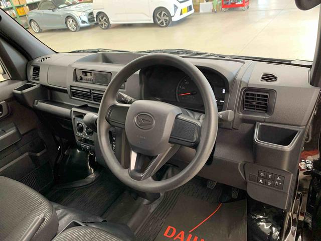 ハイゼットカーゴDX 2WDオートライト・オートマチックハイビーム・キーレスエントリー・アイドリングストップ・AMFMラジオ・マニュアルエアコン・スマートアシスト(群馬県)の中古車