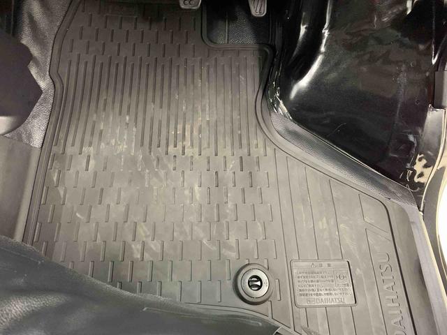 ハイゼットカーゴDX 2WDオートライト・オートマチックハイビーム・キーレスエントリー・アイドリングストップ・AMFMラジオ・マニュアルエアコン・スマートアシスト(群馬県)の中古車