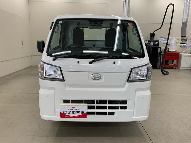 ハイゼットトラックスタンダード 4WDオートライト・オートマチックハイビーム・AMFMラジオ・マニュアルエアコン・キーレスエントリー・アイドリングストップ・スマートアシスト(群馬県)の中古車
