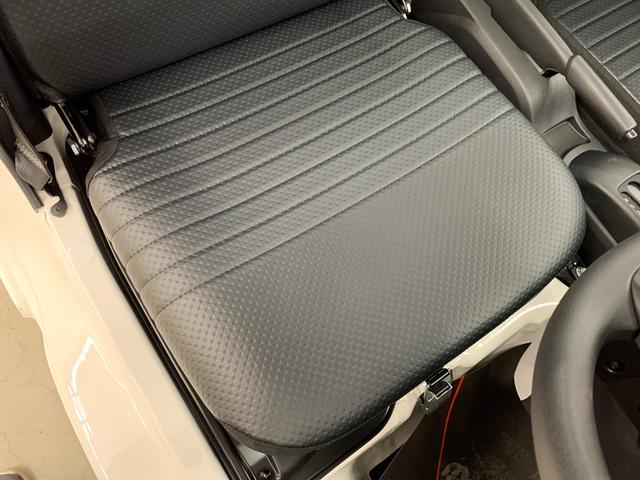 ハイゼットトラックスタンダード 4WDオートライト・オートマチックハイビーム・AMFMラジオ・マニュアルエアコン・キーレスエントリー・アイドリングストップ・スマートアシスト(群馬県)の中古車