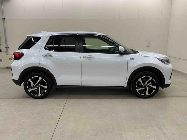 ロッキープレミアムＧ　ＨＥＶ　２ＷＤ元当社試乗車　純正９インチスマホ連携ディスプレーオーディオ　パノラマモニター　純正ＥＴＣ　純正ドラレコ前後　電動パーキングブレーキ　純正エンジンスターター　オートライト　スマートアシスト（群馬県）の中古車