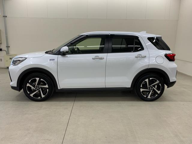 ロッキープレミアムＧ　ＨＥＶ　２ＷＤ元当社試乗車　純正９インチスマホ連携ディスプレーオーディオ　パノラマモニター　純正ＥＴＣ　純正ドラレコ前後　電動パーキングブレーキ　純正エンジンスターター　オートライト　スマートアシスト（群馬県）の中古車