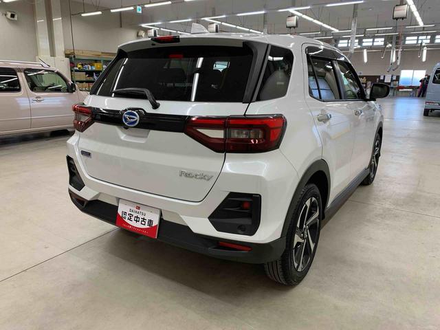 ロッキープレミアムＧ　ＨＥＶ　２ＷＤ元当社試乗車　純正９インチスマホ連携ディスプレーオーディオ　パノラマモニター　純正ＥＴＣ　純正ドラレコ前後　電動パーキングブレーキ　純正エンジンスターター　オートライト　スマートアシスト（群馬県）の中古車