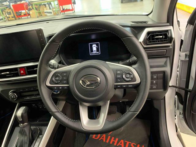 ロッキープレミアムＧ　ＨＥＶ　２ＷＤ元当社試乗車　純正９インチスマホ連携ディスプレーオーディオ　パノラマモニター　純正ＥＴＣ　純正ドラレコ前後　電動パーキングブレーキ　純正エンジンスターター　オートライト　スマートアシスト（群馬県）の中古車