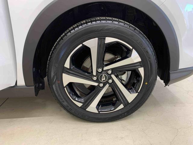 ロッキープレミアムＧ　ＨＥＶ　２ＷＤ元当社試乗車　純正９インチスマホ連携ディスプレーオーディオ　パノラマモニター　純正ＥＴＣ　純正ドラレコ前後　電動パーキングブレーキ　純正エンジンスターター　オートライト　スマートアシスト（群馬県）の中古車