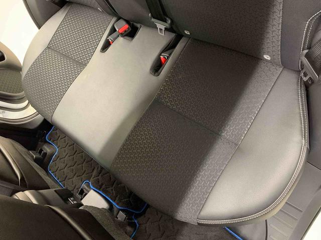 ロッキープレミアムＧ　ＨＥＶ　２ＷＤ元当社試乗車　純正９インチスマホ連携ディスプレーオーディオ　パノラマモニター　純正ＥＴＣ　純正ドラレコ前後　電動パーキングブレーキ　純正エンジンスターター　オートライト　スマートアシスト（群馬県）の中古車