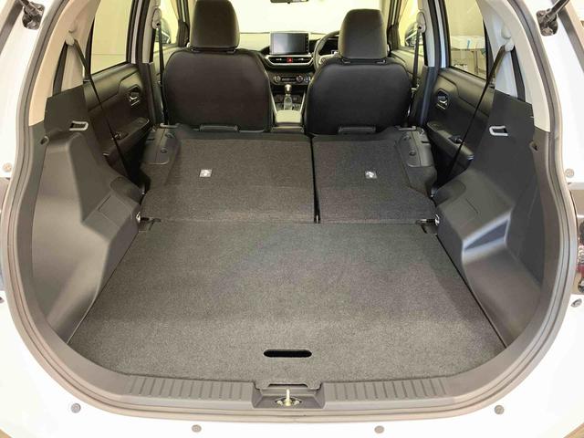 ロッキープレミアムＧ　ＨＥＶ　２ＷＤ元当社試乗車　純正９インチスマホ連携ディスプレーオーディオ　パノラマモニター　純正ＥＴＣ　純正ドラレコ前後　電動パーキングブレーキ　純正エンジンスターター　オートライト　スマートアシスト（群馬県）の中古車