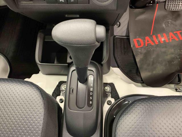 ハイゼットトラックスタンダード　農用スペシャル　４ＷＤ届出済未使用車　ＡＭＦＭラジオ　オートライト　オートマチックハイビーム　アイドリングストップ　マニュアルエアコン　スマートアシスト（群馬県）の中古車