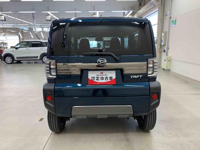 タフトG ダーククロムベンチャー 2WD 走行2368キロLEDヘッドライト オートエアコン 電動パーキングブレーキ オートライト キーフリー プッシュボタンスタート スマートアシスト シートヒーター アイドリングストップ バックカメラ(群馬県)の中古車