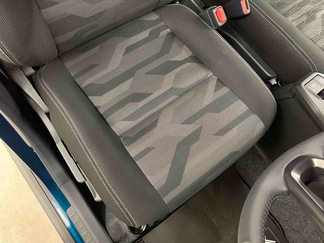 タフトG ダーククロムベンチャー 2WD 走行2368キロLEDヘッドライト オートエアコン 電動パーキングブレーキ オートライト キーフリー プッシュボタンスタート スマートアシスト シートヒーター アイドリングストップ バックカメラ(群馬県)の中古車