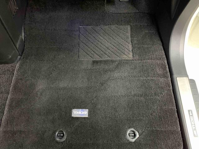 トールカスタムＧ　リミテッドII　ＳＡIII　２ＷＤ両側電動スライドドア・ＬＥＤヘッドライト・ナビ・ドラレコ・パノラマモニター・ＥＴＣ・シートヒーター・スマートアシストＩＩＩ・アイドリングストップ・プッシュボタンスタート・オートエアコン・オートライト（群馬県）の中古車