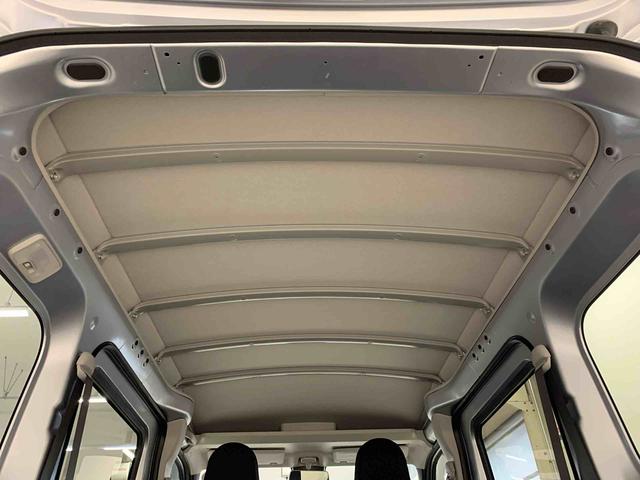 ハイゼットカーゴＤＸ　２ＷＤ両側スライドドア・オートライト・オートマチックハイビーム・ＡＭＦＭラジオ・キーレスエントリー・アイドリングストップ・スマートアシスト・マニュアルエアコン・水平格納式リヤシート（群馬県）の中古車