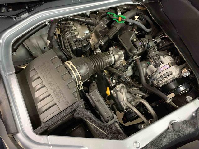 ハイゼットカーゴＤＸ　２ＷＤ両側スライドドア・オートライト・オートマチックハイビーム・ＡＭＦＭラジオ・キーレスエントリー・アイドリングストップ・スマートアシスト・マニュアルエアコン・水平格納式リヤシート（群馬県）の中古車