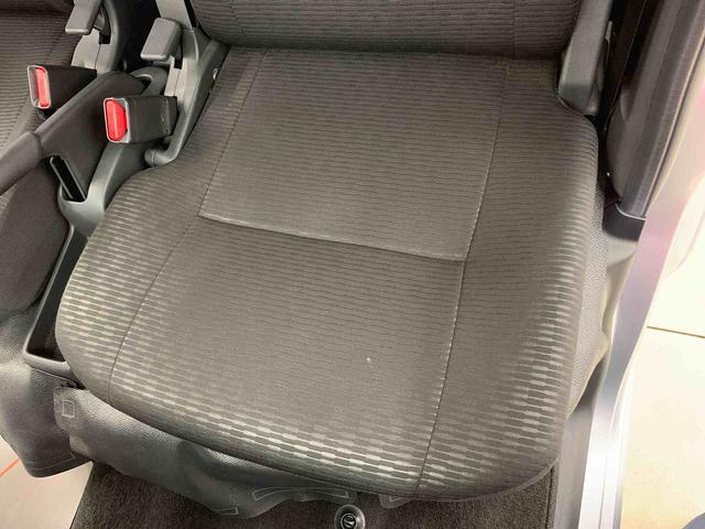 ハイゼットカーゴＤＸ　２ＷＤ両側スライドドア・オートライト・オートマチックハイビーム・ＡＭＦＭラジオ・キーレスエントリー・アイドリングストップ・スマートアシスト・マニュアルエアコン・水平格納式リヤシート（群馬県）の中古車