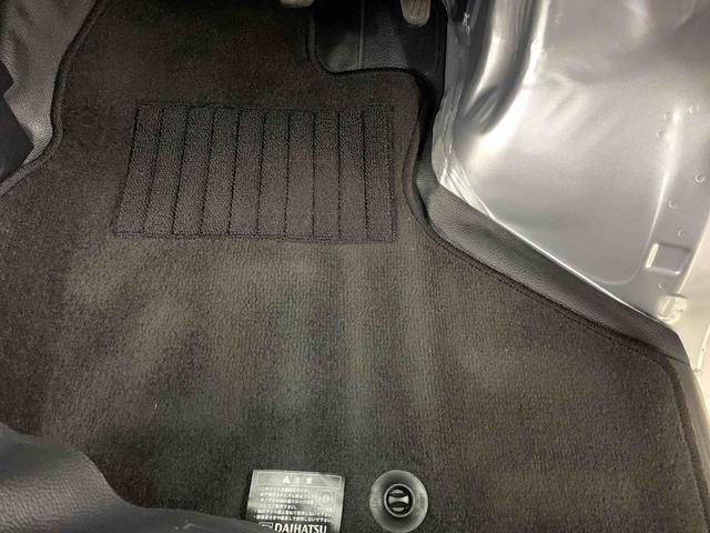 ハイゼットカーゴＤＸ　２ＷＤ両側スライドドア・オートライト・オートマチックハイビーム・ＡＭＦＭラジオ・キーレスエントリー・アイドリングストップ・スマートアシスト・マニュアルエアコン・水平格納式リヤシート（群馬県）の中古車