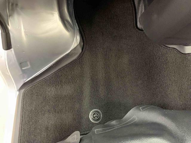 ハイゼットカーゴＤＸ　２ＷＤ両側スライドドア・オートライト・オートマチックハイビーム・ＡＭＦＭラジオ・キーレスエントリー・アイドリングストップ・スマートアシスト・マニュアルエアコン・水平格納式リヤシート（群馬県）の中古車