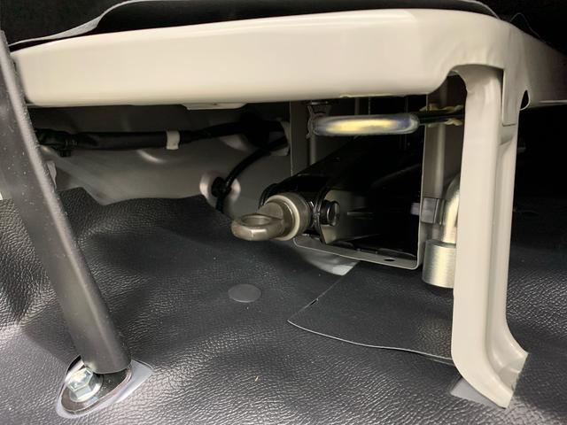 ハイゼットカーゴＤＸ　２ＷＤ両側スライドドア・オートライト・オートマチックハイビーム・ＡＭＦＭラジオ・キーレスエントリー・アイドリングストップ・スマートアシスト・マニュアルエアコン・水平格納式リヤシート（群馬県）の中古車