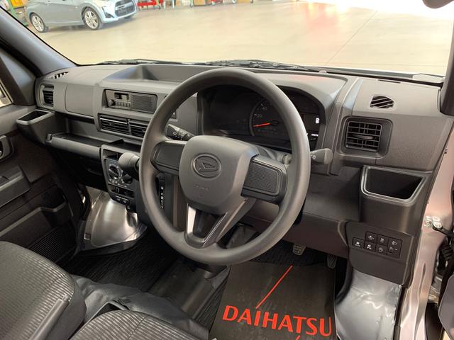 ハイゼットカーゴＤＸ　４ＷＤオートライト・オートマチックハイビーム・キーレスエントリー・アイドリングストップ・マニュアルエアコン・水平格納式リヤシート・スマートアシスト（群馬県）の中古車