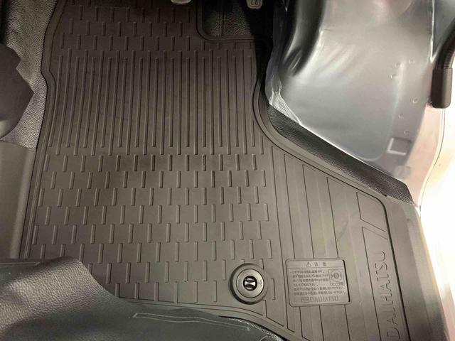 ハイゼットカーゴＤＸ　４ＷＤオートライト・オートマチックハイビーム・キーレスエントリー・アイドリングストップ・マニュアルエアコン・水平格納式リヤシート・スマートアシスト（群馬県）の中古車