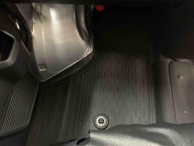 ハイゼットカーゴＤＸ　４ＷＤオートライト・オートマチックハイビーム・キーレスエントリー・アイドリングストップ・マニュアルエアコン・水平格納式リヤシート・スマートアシスト（群馬県）の中古車