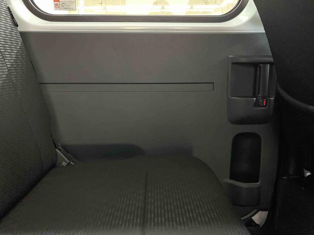 ハイゼットカーゴクルーズ　４ＷＤディスプレイオーディオ・オートライト・オートマチックハイビーム・プッシュスタートボタン・アイドリングストップ・マニュアルエアコン・スマートアシスト（群馬県）の中古車