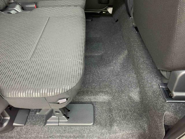 ハイゼットカーゴクルーズ　４ＷＤディスプレイオーディオ・オートライト・オートマチックハイビーム・プッシュスタートボタン・アイドリングストップ・マニュアルエアコン・スマートアシスト（群馬県）の中古車