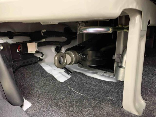 ハイゼットカーゴクルーズ　４ＷＤディスプレイオーディオ・オートライト・オートマチックハイビーム・プッシュスタートボタン・アイドリングストップ・マニュアルエアコン・スマートアシスト（群馬県）の中古車