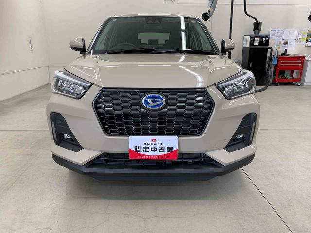 ロッキープレミアムＧ　ＨＥＶ　２ＷＤＬＥＤヘッドライト・ディスプレイオーディオ・オートライト・オートマチックハイビーム・プッシュスタートボタン・オートエアコン・シートヒーター・電動パーキングブレーキ・スマートアシスト（群馬県）の中古車