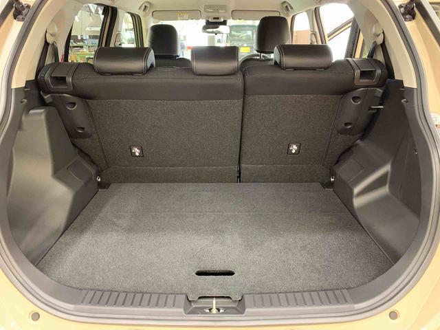 ロッキープレミアムＧ　ＨＥＶ　２ＷＤＬＥＤヘッドライト・ディスプレイオーディオ・オートライト・オートマチックハイビーム・プッシュスタートボタン・オートエアコン・シートヒーター・電動パーキングブレーキ・スマートアシスト（群馬県）の中古車