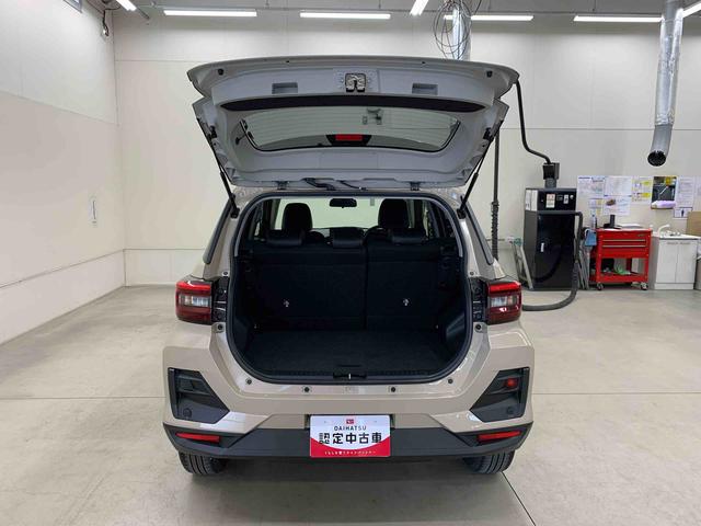 ロッキープレミアムＧ　ＨＥＶ　２ＷＤＬＥＤヘッドライト・ディスプレイオーディオ・オートライト・オートマチックハイビーム・プッシュスタートボタン・オートエアコン・シートヒーター・電動パーキングブレーキ・スマートアシスト（群馬県）の中古車