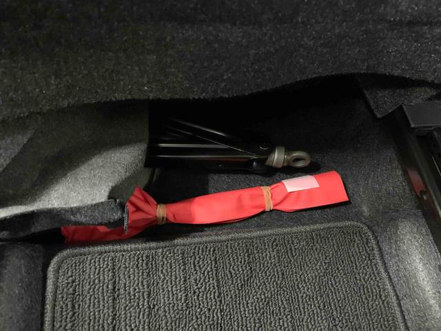 ロッキープレミアムＧ　ＨＥＶ　２ＷＤＬＥＤヘッドライト・ディスプレイオーディオ・オートライト・オートマチックハイビーム・プッシュスタートボタン・オートエアコン・シートヒーター・電動パーキングブレーキ・スマートアシスト（群馬県）の中古車