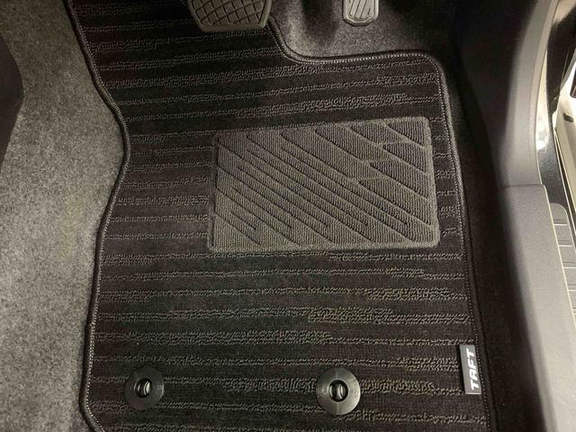 タフトＧターボ　クロムベンチャー　２ＷＤ　走行３７７６０キロＬＥＤヘッドライト　プッシュボタンスタート　キーフリー　シートヒーター　オートライト　電動パーキングブレーキ　ガラスルーフ　アイドリングストップ　スマートアシスト　オートエアコン　バックカメラ（群馬県）の中古車