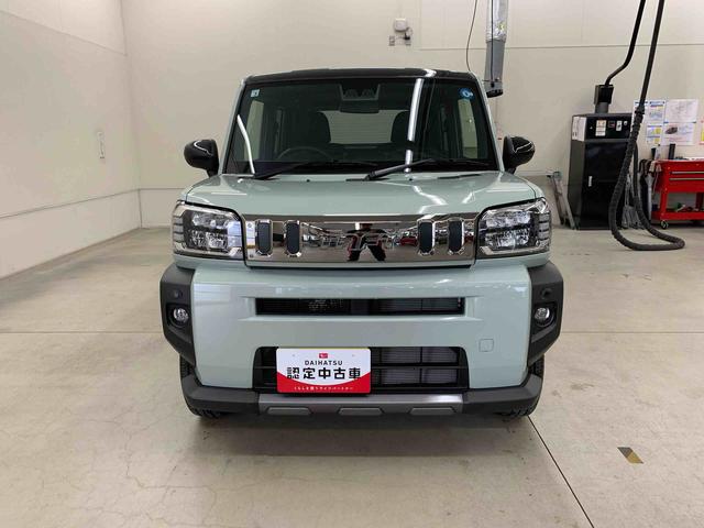 タフト 中古車 Ｇ　ダーククロムベンチャー　２ＷＤ　走行１９００キロプッシュボタンスタート　ＬＥＤヘッドライト　ガラスルーフ　シートヒーター　オートエアコン　バックカメラ　電動パーキングブレーキ　アイドリングストップ　バックカメラ　スマートアシスト