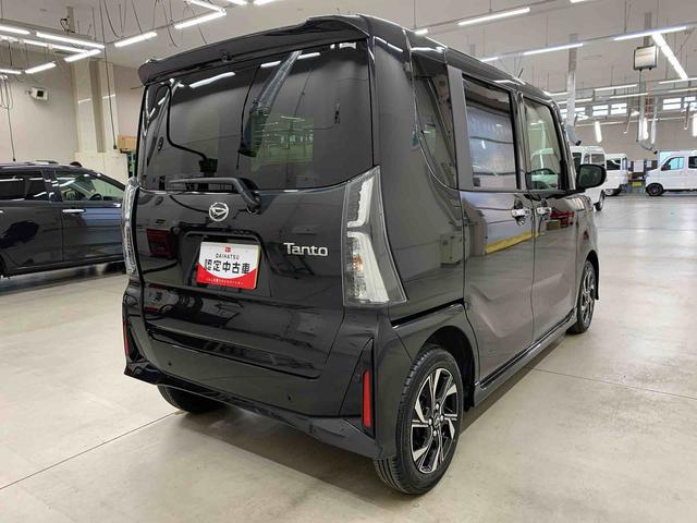 タントカスタムX 2WD 走行1846キロLEDヘッドライト アイドリングストップ オートエアコン 電動パーキングブレーキ プッシュボタンスタート 両側電動スライドドア オートライト シートヒーター スマートアシスト バックカメラ(群馬県)の中古車