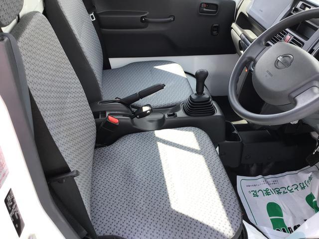 クリッパートラックＤＸ　農繁仕様４ＷＤ　５ＭＴ　デフロック機能　荷台作業灯　パワーウィンドウ　ラジオ　オートライト　エアコン（栃木県）の中古車