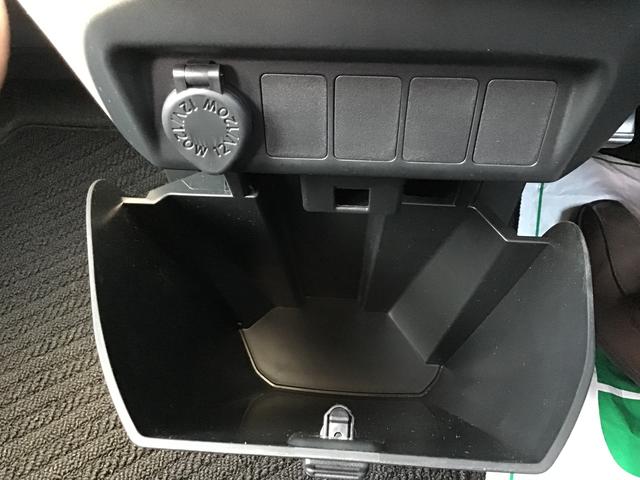 トールG衝突回避支援ブレーキ オートLED 電格ミラー 禁煙車 横滑り防止装置 車線逸脱警報 両側自動ドア セキュリティーアラーム キーフリーシステム オートライト エアバッグ ABS 1オナ 衝突安全ボディ(栃木県)の中古車