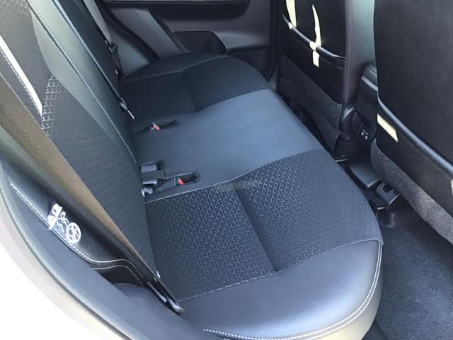 ロッキープレミアムＧ　ＨＥＶレーダクルーズ　ソナー　Ｉストップ　セキュリティアラーム　電動格納式ドアミラー　ＬＥＤヘッドランプ　キーフリーシステム　オートハイビーム　アルミホイール　衝突安全ボディ（栃木県）の中古車