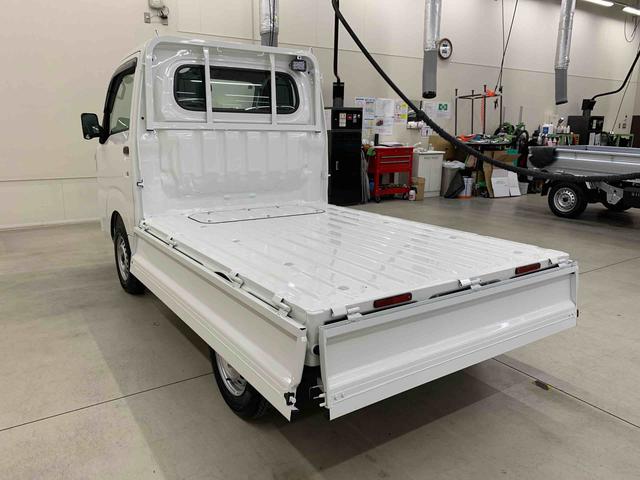 ハイゼットトラックスタンダード 農用スペシャル 4WDオートライト・オートマチックハイビーム・AMFMラジオ・キーレスエントリー・アイドリングストップ・スマートアシスト・マニュアルエアコン(群馬県)の中古車