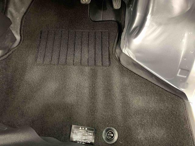 ハイゼットカーゴＤＸ　４ＷＤ両側スライドドア・オートライト・オートマチックハイビーム・ＡＭＦＭラジオ・キーレスエントリー・アイドリングストップ・マニュアルエアコン・水平格納式リヤシート・スマートアシスト（群馬県）の中古車