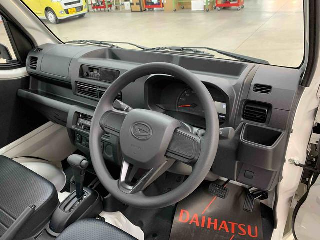 ハイゼットトラックスタンダード 4WDオートライト・オートマチックハイビーム・AMFMラジオ・マニュアルエアコン・キーレスエントリー・アイドリングストップ・スマートアシスト(群馬県)の中古車