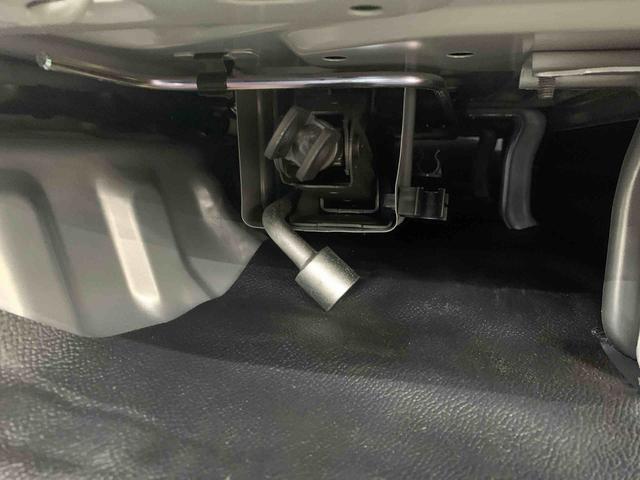 ハイゼットカーゴＤＸ　ＳＡIII　４ＷＤＬＥＤヘッドライト・ナビ・ＥＴＣ・オートライト・オートマチックハイビーム・キーレスエントリー・アイドリングストップ・マニュアルエアコン・スマートアシストＩＩＩ（群馬県）の中古車