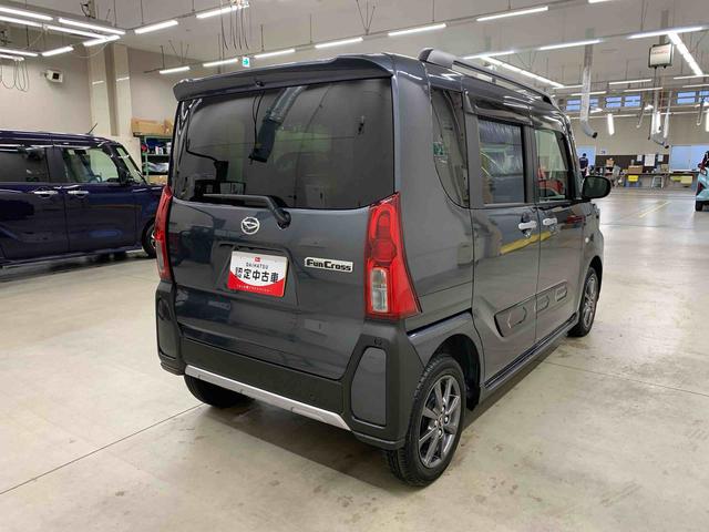 タントファンクロスリミテッド　４ＷＤ　走行３５４０キロキーフリー　ＬＥＤヘッドライト　オートライト　プッシュボタンスタート　スマートアシスト　両側電動スライドドア　バックカメラ　シートヒーター　電動パーキングブレーキ　オートエアコン（群馬県）の中古車