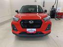 ロッキー 中古車 プレミアムＧ　４ＷＤ　走行１３４１１キロ　ナビ　ＥＴＣナビ　ＥＴＣ　運転席助手席シートヒーター　スマートアシスト　ＬＥＤヘッドライト　プッシュボタンスタート　オートライト　バックカメラ　ＵＳＢ端子　オートエアコン　アイドリングストップ　電動格納ドアミラー
