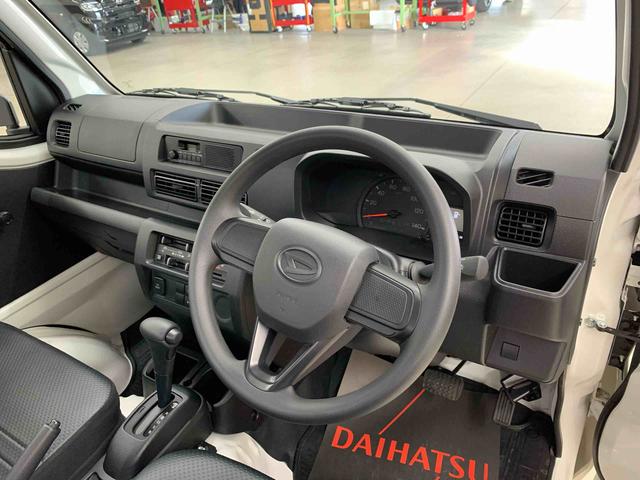 ハイゼットトラックスタンダード 2WDオートライト・オートマチックハイビーム・AMFMラジオ・キーレスエントリー・アイドリングストップ・マニュアルエアコン・スマートアシスト(群馬県)の中古車