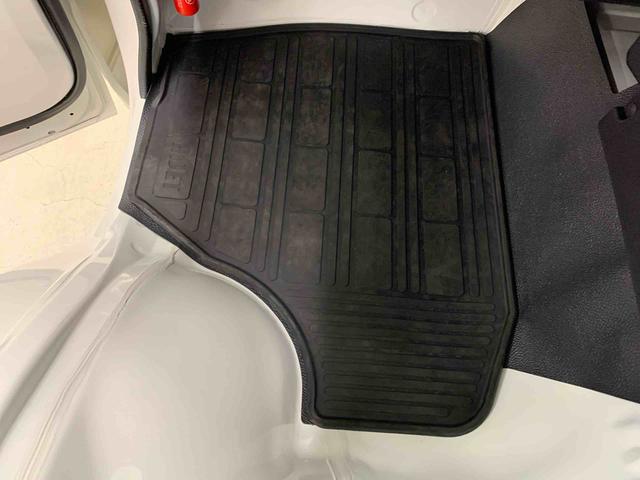 ハイゼットトラックスタンダード 2WDオートライト・オートマチックハイビーム・AMFMラジオ・キーレスエントリー・アイドリングストップ・マニュアルエアコン・スマートアシスト(群馬県)の中古車