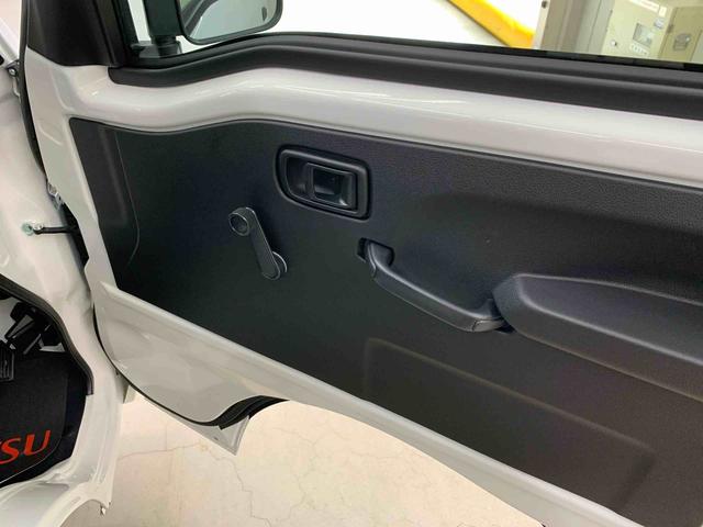 ハイゼットトラックスタンダード　農用スペシャル　４ＷＤ５速ＭＴ・オートライト・オートマチックハイビーム・キーレスエントリー・アイドリングストップ・マニュアルエアコン・スマートアシスト（群馬県）の中古車