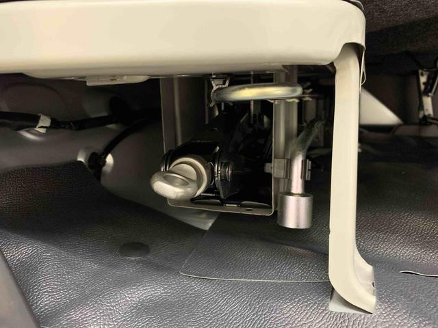 ハイゼットカーゴＤＸ　４ＷＤオートライト・オートマチックハイビーム・キーレスエントリー・アイドリングストップ・ＡＭＦＭラジオ・マニュアルエアコン・スマートアシスト（群馬県）の中古車